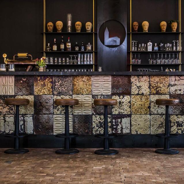 Bar med brune barskamler